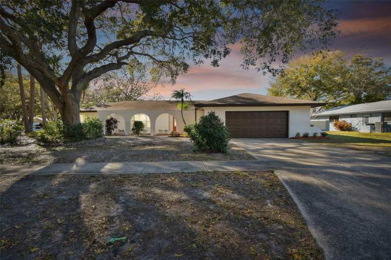 3 bedroom Single Family Residence at 570 Casler Avenue, Ambleside 2nd Add, Clearwater — photo 1