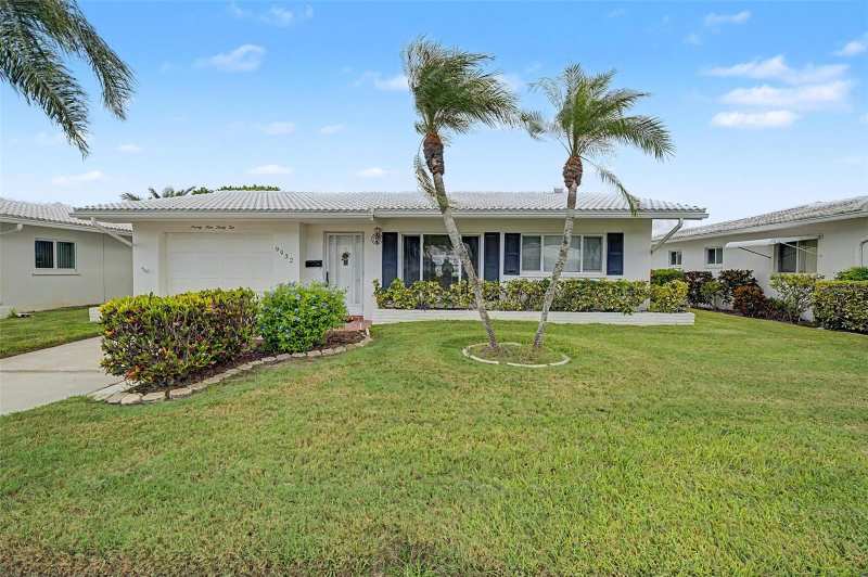 2 bedroom Single Family Residence at 9932 34th Way, Mainlands Of Tamarac By The Gulf Unit 4 Condo, Pinellas Park — photo 1