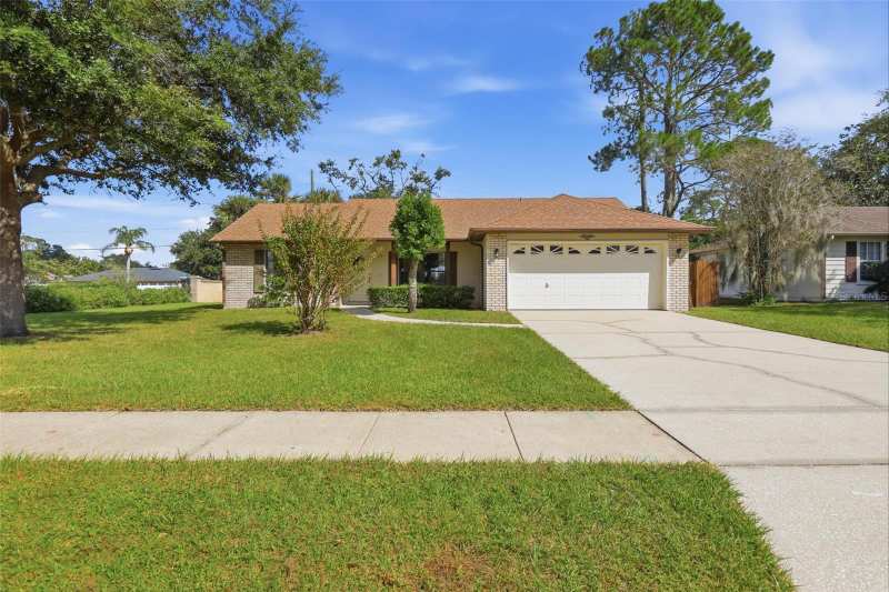 3 bedroom Single Family Residence at 1381 Heather Glen Drive, Heather Glen, Deland — photo 1