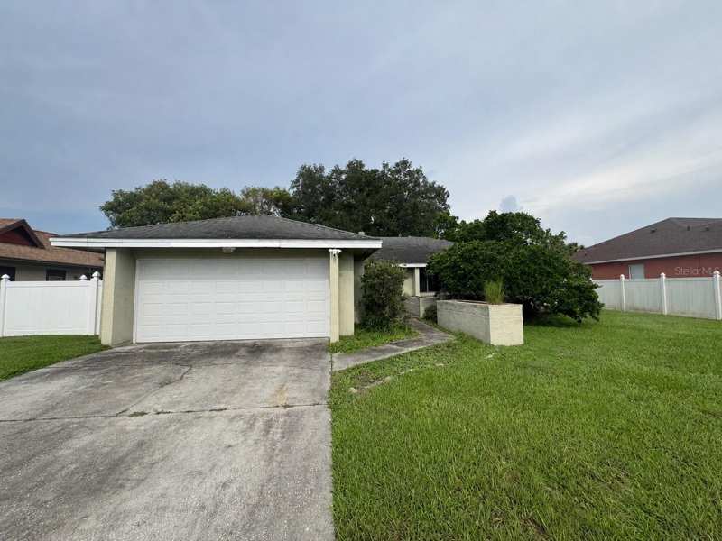 3 bedroom Single Family Residence at 2419 Amberly Avenue, Rocket City, Orlando — photo 1