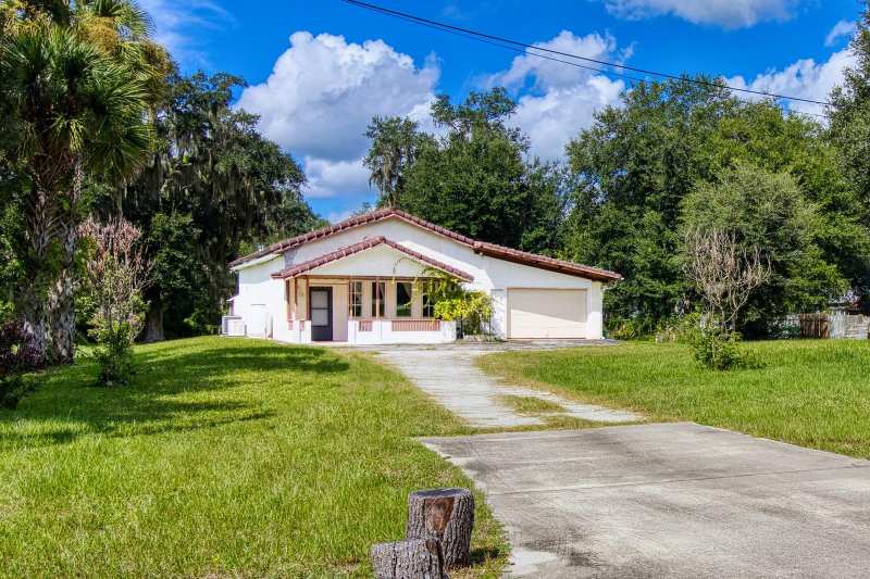 3 bedroom Single Family Residence at 1690 James Street, New Smyrna Beach, New Smyrna Beach — photo 1