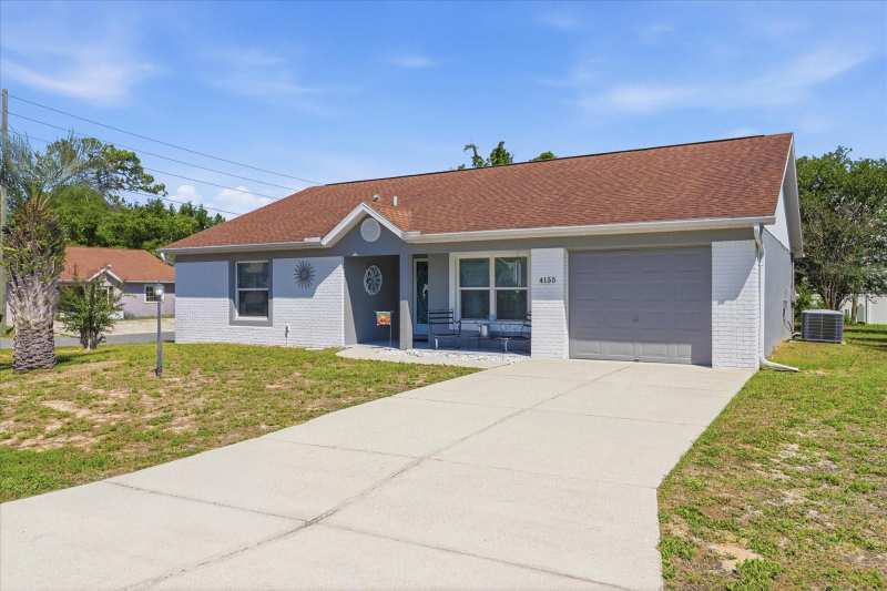2 bedroom Single Family Residence at 4155 N Lee Street, Oakwood Village, Beverly Hills — photo 1