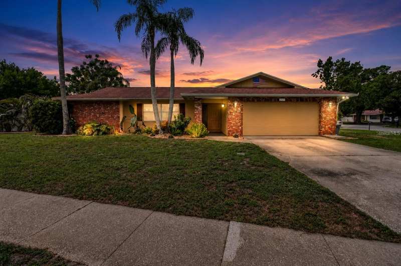 3 bedroom Single Family Residence at 2221 Colonial Drive, Wilshire Estates, Dunedin — photo 1