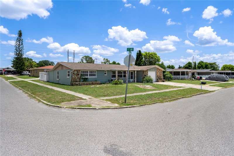 3 bedroom Single Family Residence at 4934 Daphne Street, Holiday Garden Estates, New Port Richey — photo 1