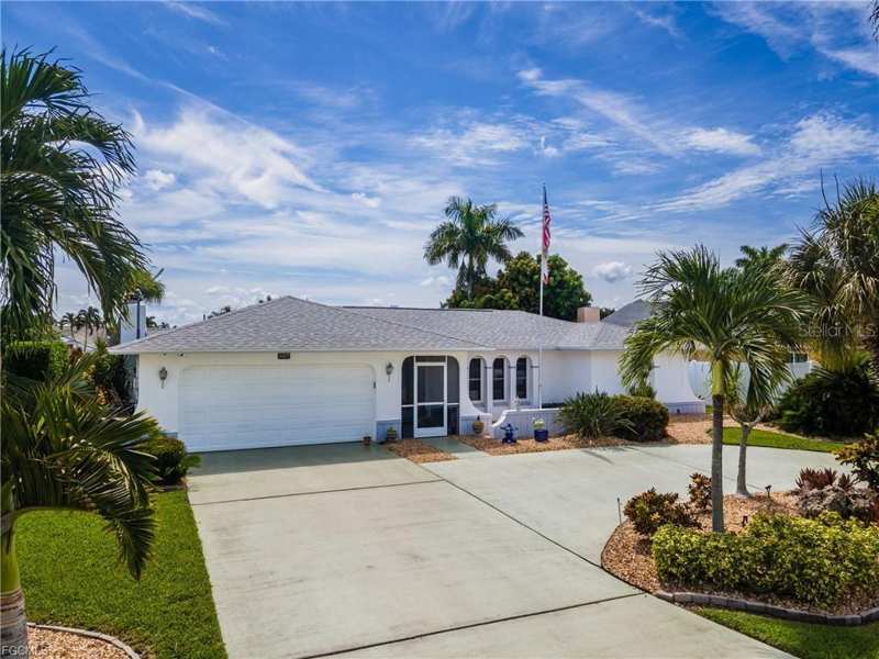 3 bedroom Single Family Residence at 3319 SE 17th Avenue, Cape Coral, Cape Coral — photo 1