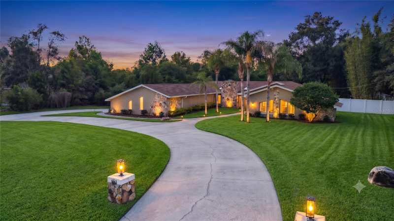 4 bedroom Single Family Residence at 7487 River Country Drive, River Country Estates, Weeki Wachee — photo 1