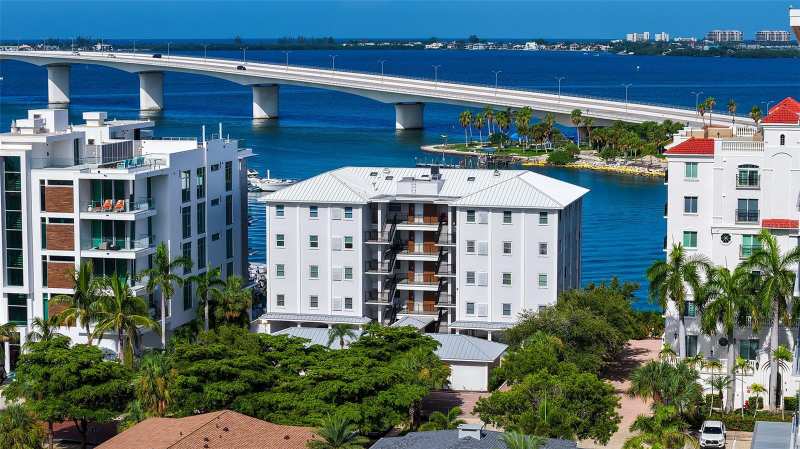 2 bedroom Condominium at 174 Golden Gate Point #43, Harbor House, Sarasota — photo 1