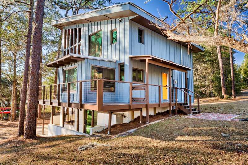 5 bedroom Single Family Residence at 123 Mason Lake Trail, Mason Lake, Hawthorne — photo 1