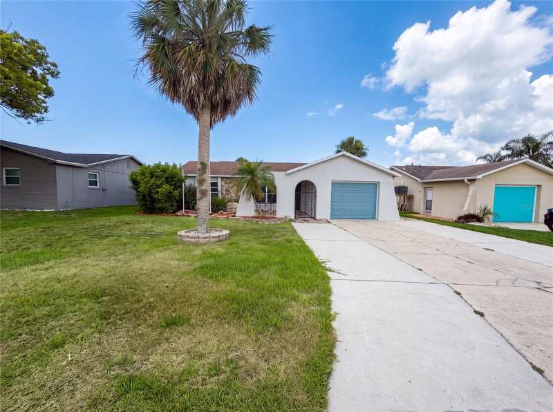 2 bedroom Single Family Residence at 7428 Mako Drive, Sea Pines, Hudson — photo 1