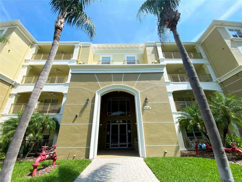 3 bedroom Condominium at 5049 Shoreway Loop #10301, Vista Cay/Harbor Square Ph 08, Orlando — photo 1