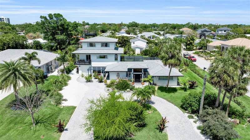 4 bedroom Single Family Residence at 608 Gardenia Drive, Golden Beach, Venice — photo 1