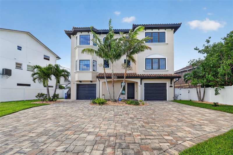 4 bedroom Single Family Residence at 13 Treasure Ln, Paradise Island !St Add, Treasure Island — photo 1