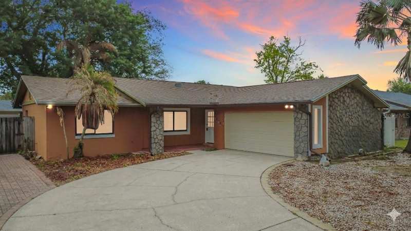 3 bedroom Single Family Residence at 5503 Albert Drive, Howell Branch Woods, Winter Park — photo 1