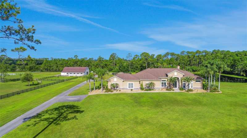4 bedroom Single Family Residence at 260 Spring Forest Drive, New Smyrna Beach, New Smyrna Beach — photo 1