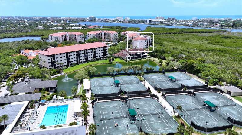 3 bedroom Condominium at 5420 Eagles Point Circle #206, Eagles Point At The Landings, Sarasota — photo 1