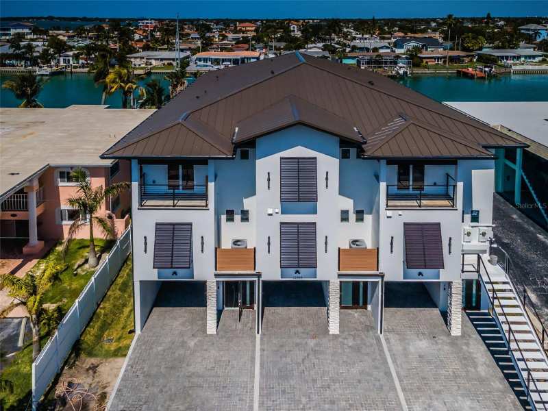 4 bedroom Townhouse at 12305 3rd Street #2, Capri Isle Townhomes, Treasure Island — photo 1