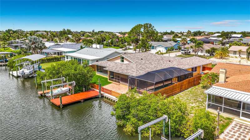 4 bedroom Single Family Residence at 6517 Solitaire Palm Way, Sabal Key Unit 2, Apollo Beach — photo 1