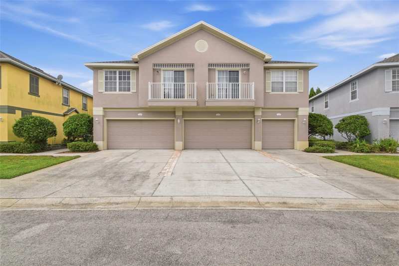 3 bedroom Townhouse at 27921 Pleasure Ride Loop, Saddle Creek Manor, Wesley Chapel — photo 1