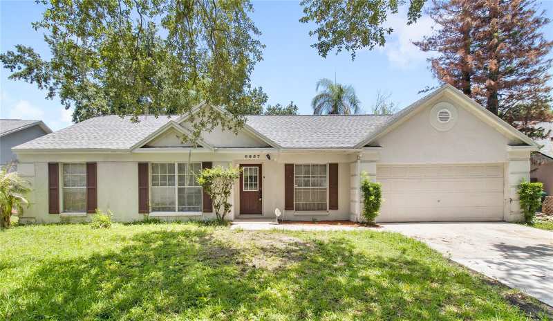 4 bedroom Single Family Residence at 8657 Crossbay Drive, Chickasaw Oaks, Orlando — photo 1