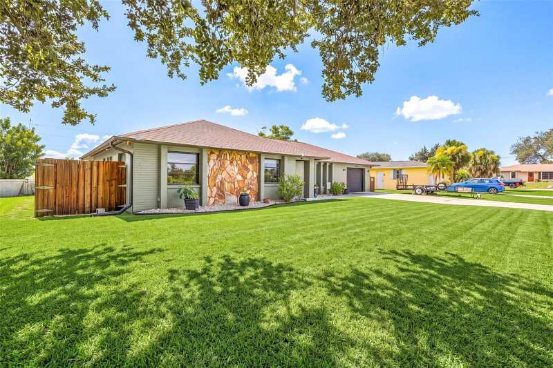 3 bedroom Single Family Residence at 3242 Cardiff St, Hrbr Heights, Punta Gorda — photo 1