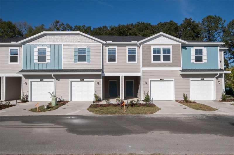 3 bedroom Townhouse at 704 NW 126th Terrace, Tara West End Phase II Pb 36 Pg 53, Newberry — photo 1