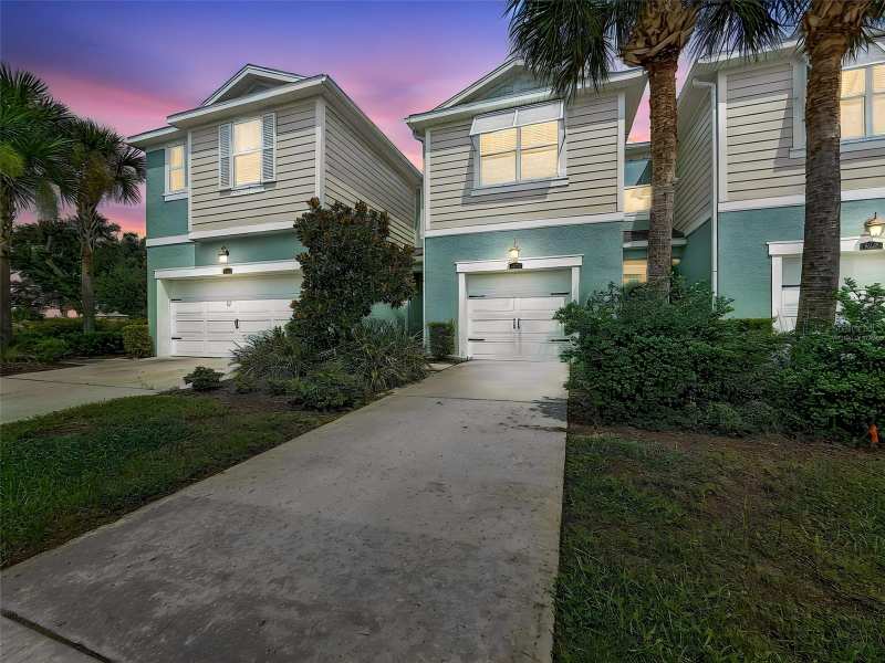 2 bedroom Townhouse at 2404 Arch Ave, Bayside Terrace, Oldsmar — photo 1