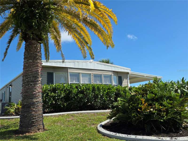 2 bedroom Manufactured Home at 1427 Sanderling Drive, Hol Mob Estates 3rd Add, Englewood — photo 1