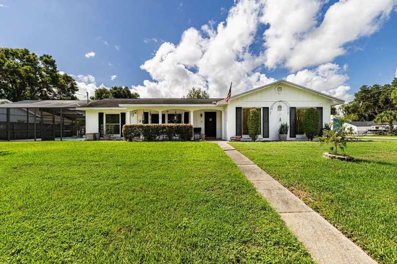 2 bedroom Single Family Residence at 4268 Lake Eleanor Drive, Golden Heights Second Add, Mount Dora — photo 1