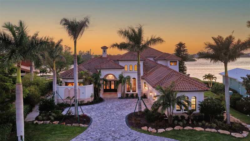 5 bedroom Single Family Residence at 275 Lookout Point Drive, Southbay Yacht & Racquet Club, Osprey — photo 1