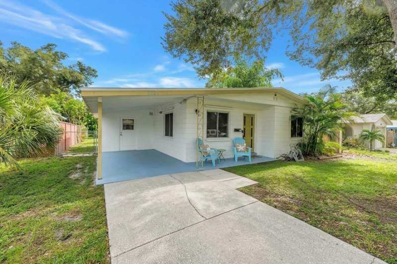 2 bedroom Single Family Residence at 8068 28th Avenue, Jungle Terrace Sec B, St Petersburg — photo 1