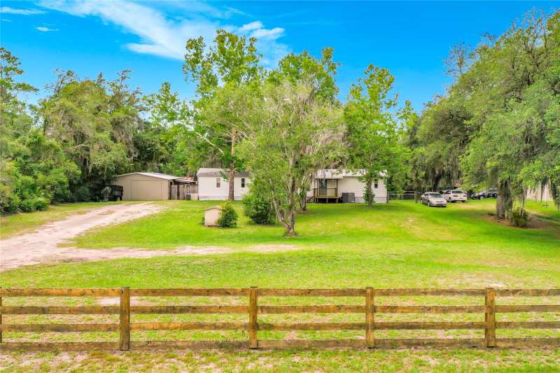 3 bedroom Manufactured Home at 31032 Rory Lane, Acreage & Unrec, Eustis — photo 1