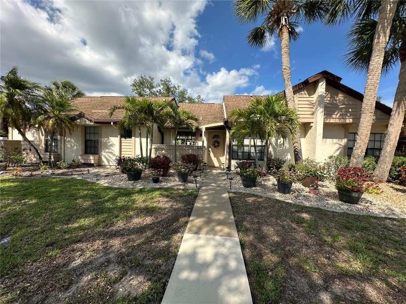 2 bedroom Villa at 5480 Brassy Loop, North Port Charlotte Country Club, North Port — photo 1