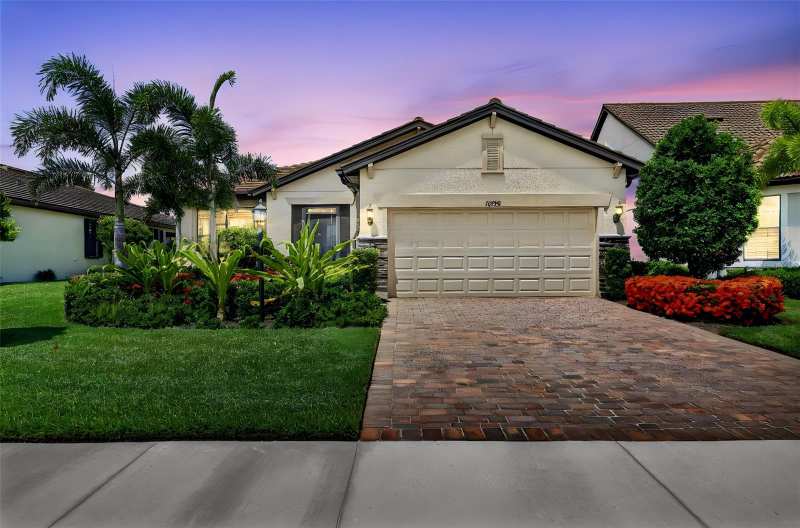 2 bedroom Single Family Residence at 16748 Blackwater Terrace, Del Webb Ph I-B Subphases D & F, Bradenton — photo 1
