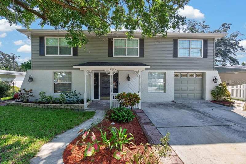 5 bedroom Single Family Residence at 11005 N 27th Street, Sherwood Heights Unit 2, Tampa — photo 1