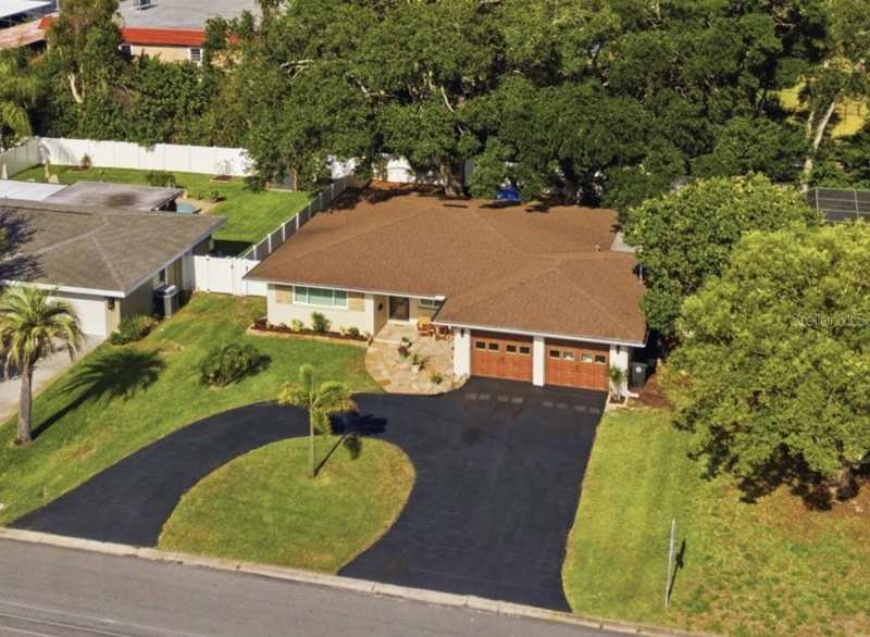 2 bedroom Single Family Residence at 1727 Cypress Avenue, Belleair Estates 2nd Add, Belleair — photo 1
