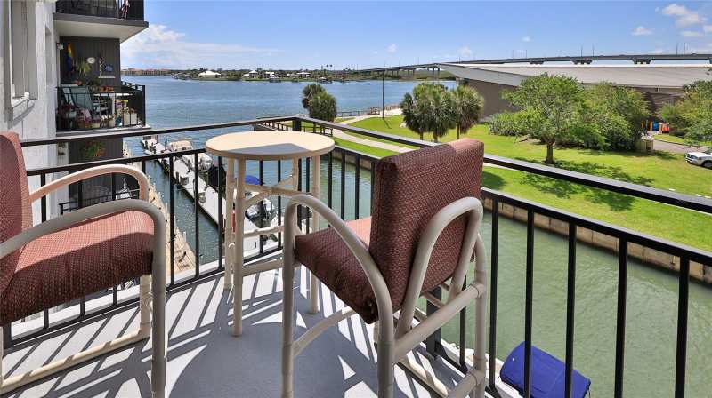 2 bedroom Condominium at 101 N Riverside Drive #4120, Captains Quarters, New Smyrna Beach — photo 1