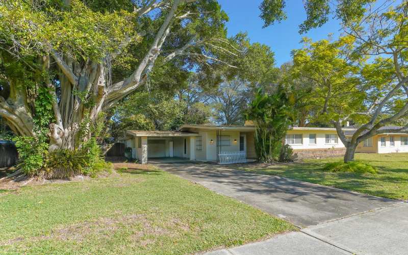 2 bedroom Single Family Residence at 2461 Ringling Boulevard, Ringling Blvd Sub, Sarasota — photo 1