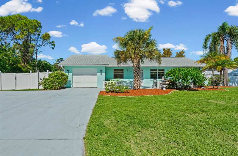 2 bedroom Single Family Residence at 5988 Marigold Road, South Venice, Venice — photo 1