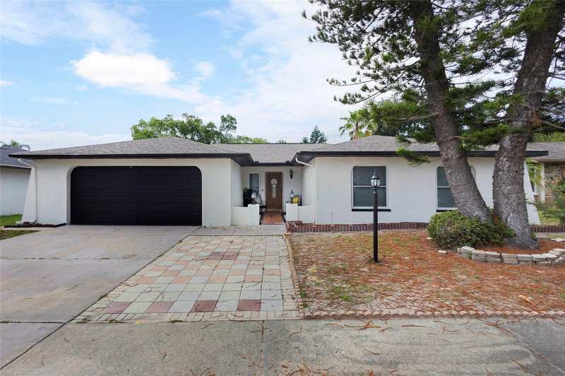 3 bedroom Single Family Residence at 10951 Peppertree Ln, Driftwood Village First Addition, Port Richey, — photo 1