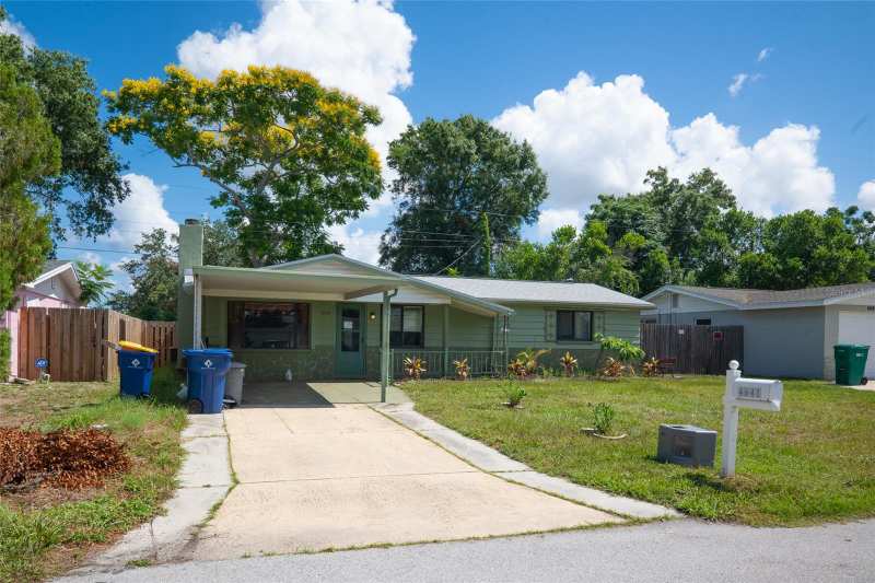 2 bedroom Single Family Residence at 4641 Aegean Avenue, Orangewood Village, Holiday — photo 1
