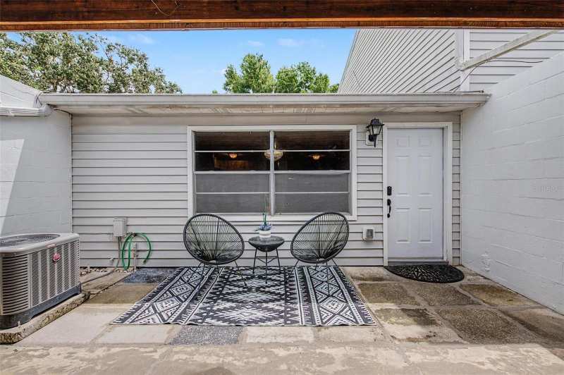 1 bedroom Condominium at 11923 Dietz Drive #8, Cypress Park Garden Hms 1 Condo, Tampa — photo 1
