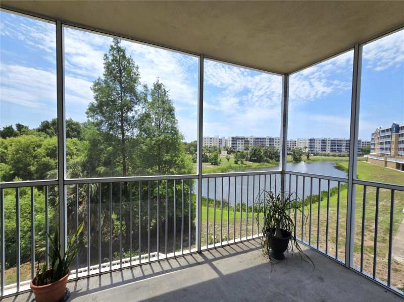 3 bedroom Condominium at 960 Starkey Road #9206, Golf Lake Condo Ix At East Bay, Largo — photo 1