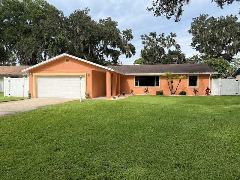 3 bedroom Single Family Residence at 1013 Indian Oaks, Cherokee Park Add 02, Holly Hill — photo 1