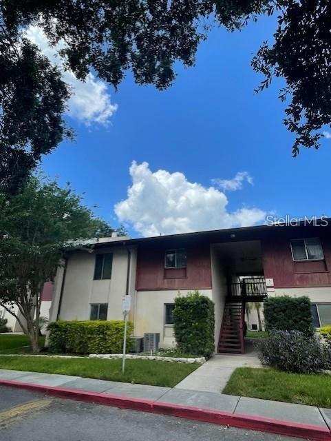 2 bedroom Condominium at 3850 N Lake Drive #140, Whisper Lake A Condo, Tampa — photo 1