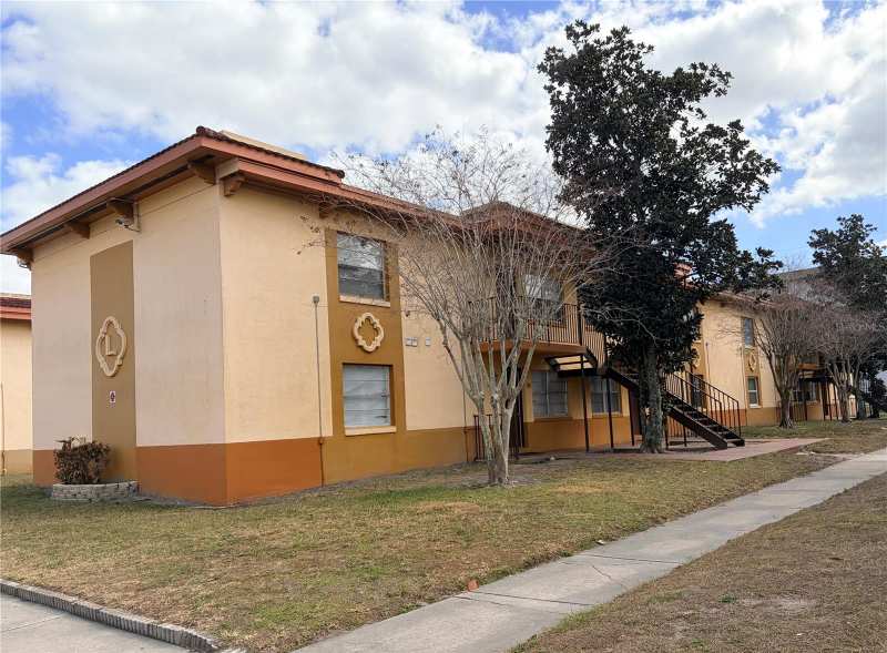 4 bedroom Condominium at 738 Ridenhour Circle #L, Plaza De Las Fuentes Condo, Orlando — photo 1