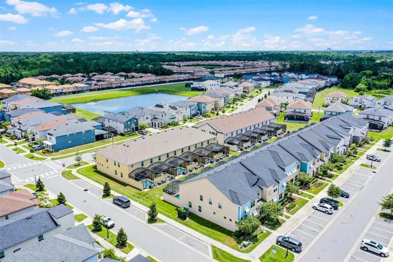 5 bedroom Townhouse at 2186 Fleming Mist Place, Solara Resort, Kissimmee — photo 1