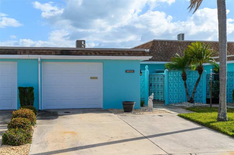 2 bedroom Villa at 350 Boca Ciega Point Blvd, Boca Ciega Point East, St Petersburg — photo 1