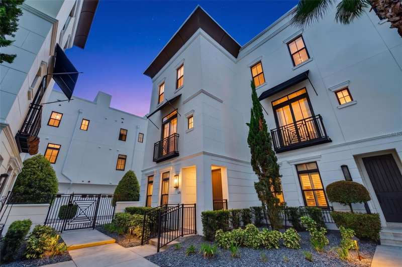 3 bedroom Townhouse at 636 Mariposa Street, Brownstone/Thornton Park, Orlando — photo 1