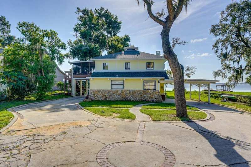 3 bedroom Single Family Residence at 900 N Harbor Terrace, Tavares Palm Dora Park, Tavares — photo 1