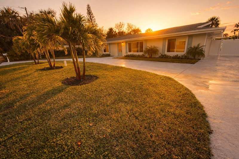 4 bedroom Single Family Residence at 4646 Gleason Avenue, Ocean Beach Rep, Sarasota — photo 1